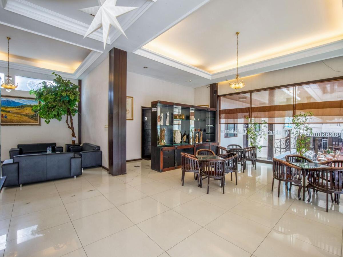Takashimaya Hotel & Convention Lembang Exterior photo