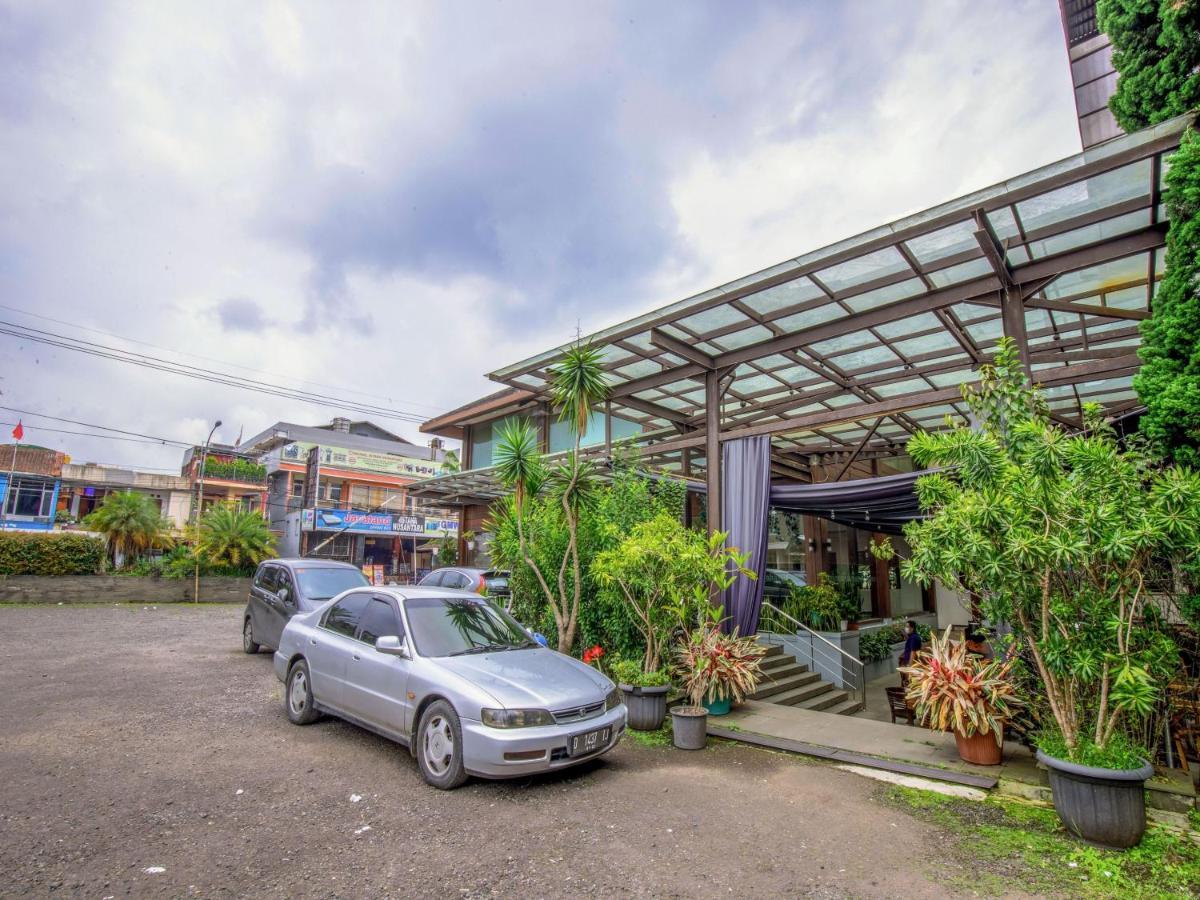 Takashimaya Hotel & Convention Lembang Exterior photo