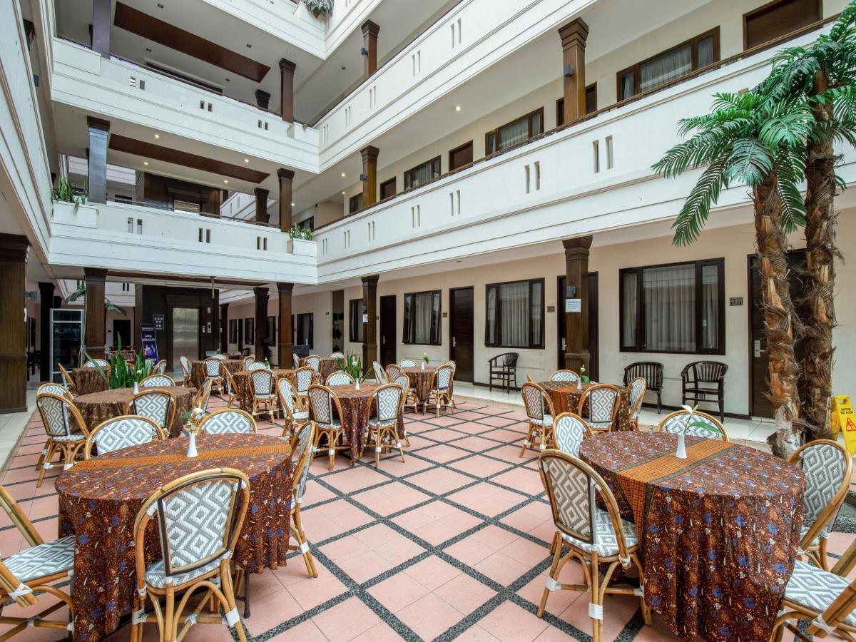 Takashimaya Hotel & Convention Lembang Exterior photo